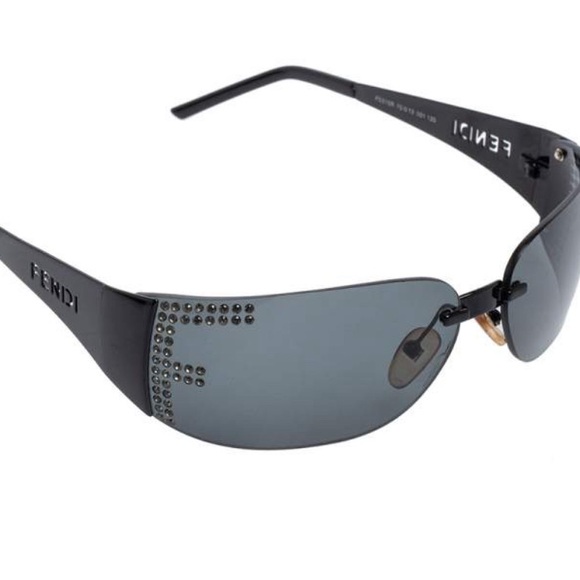 Fendi authentic Black Acetate FS315R
Crystal Embellished Rectangle
Sunglasses - Picture 2 of 11